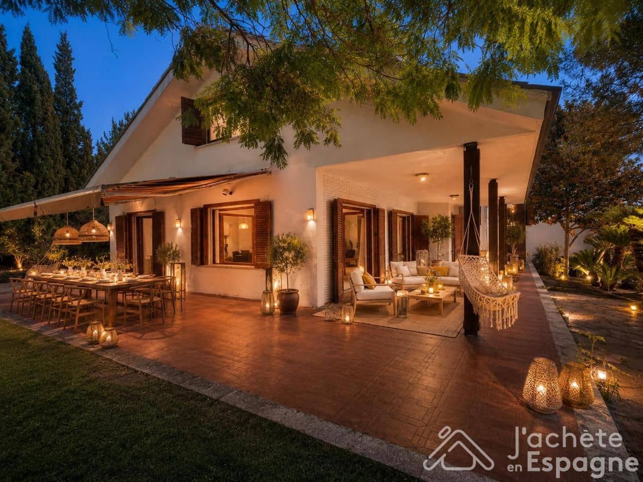 8 Zimmer Villa zu verkaufen in Chiva mit Pool Garage - 790.000 € (Ref: 10116146)