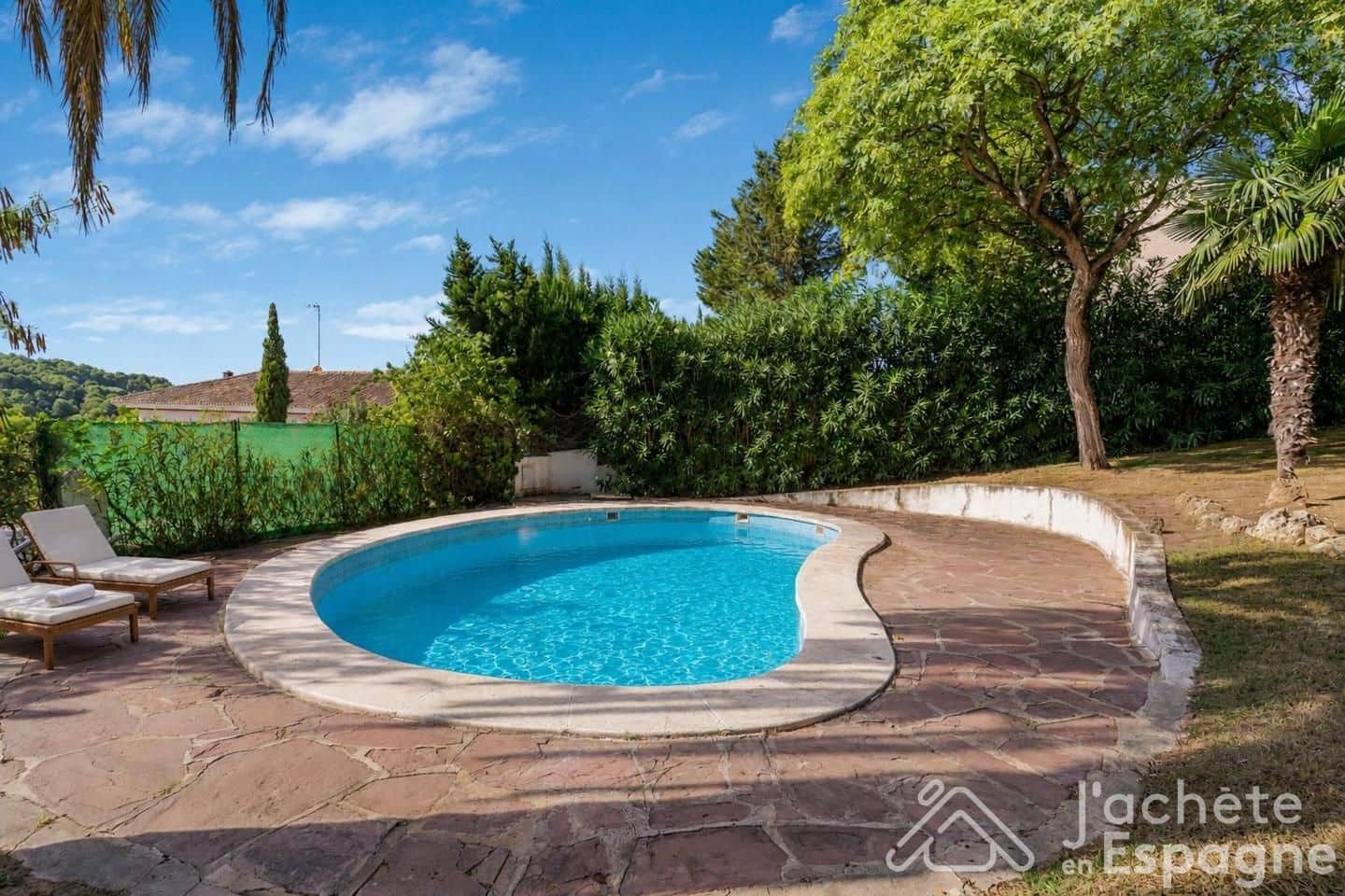 8 Zimmer Villa zu verkaufen in Chiva mit Pool Garage - 790.000 € (Ref: 10116146)