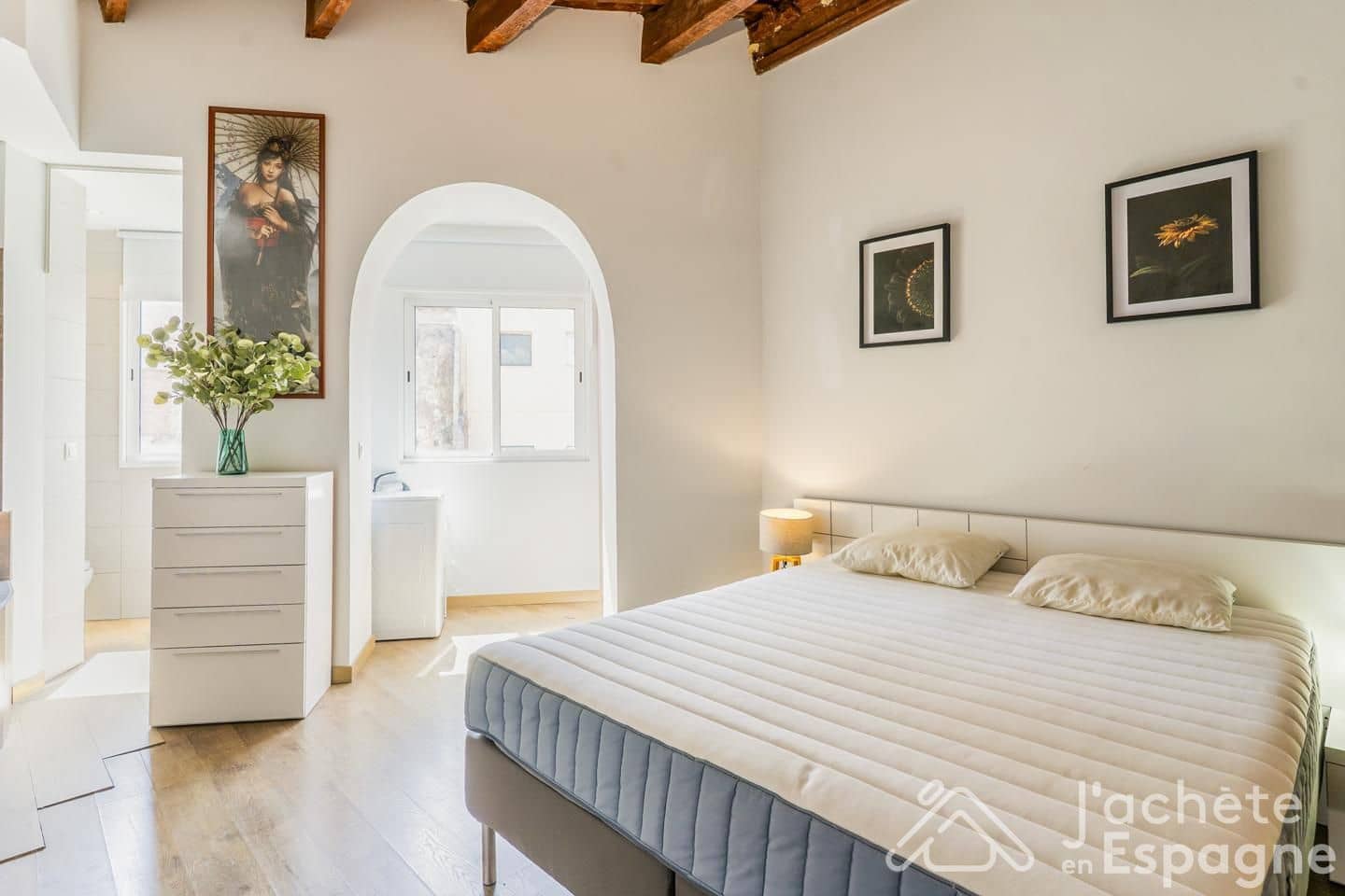 2 slaapkamer Flat te koop in Valencia stad - € 299.000 (Ref: 10116152)