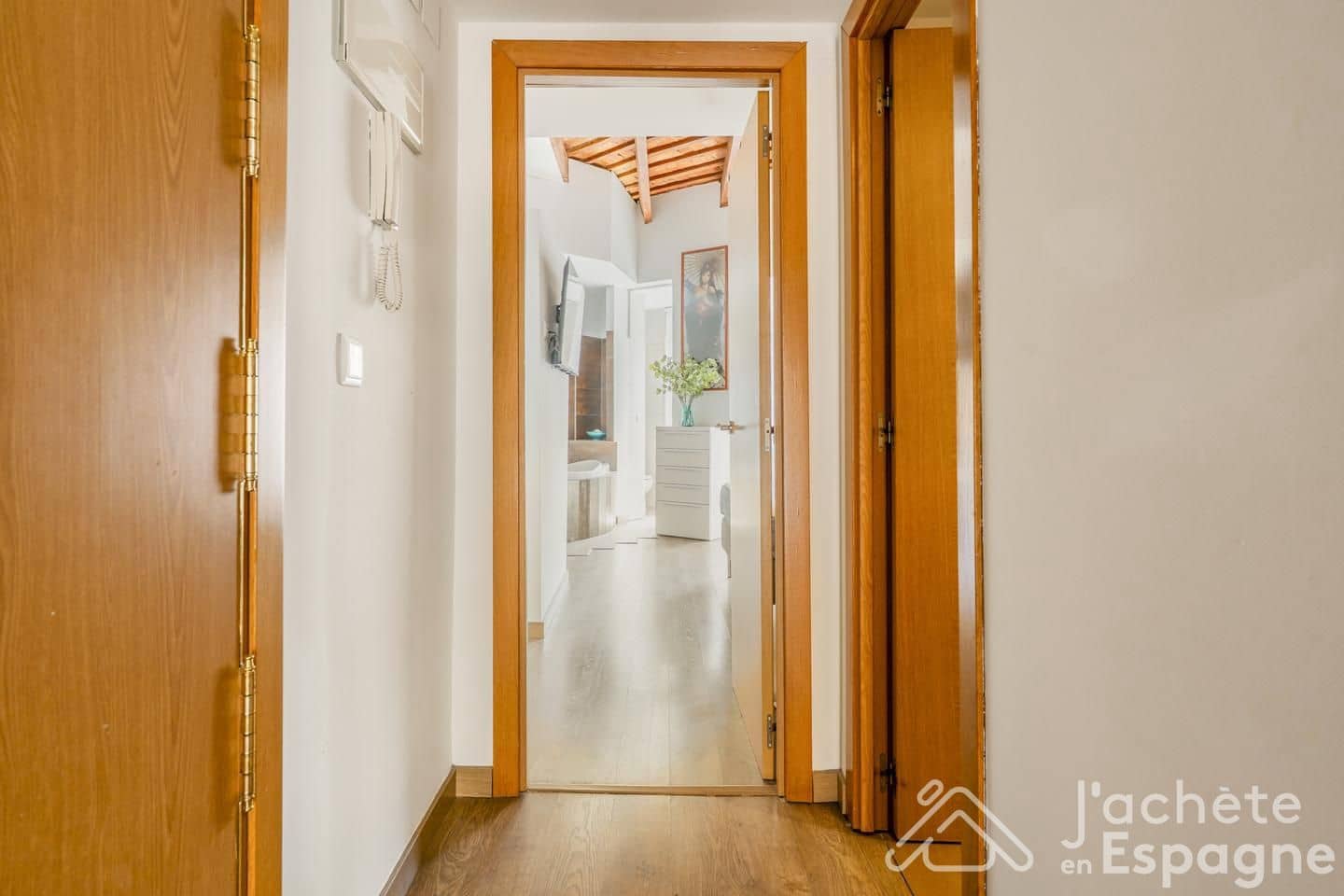 2 slaapkamer Flat te koop in Valencia stad - € 299.000 (Ref: 10116152)