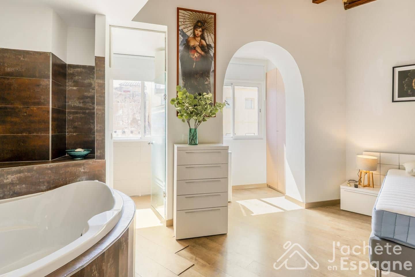 2 slaapkamer Flat te koop in Valencia stad - € 299.000 (Ref: 10116152)