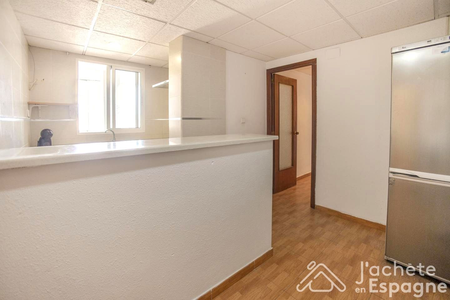 4 Zimmer Wohnung zu verkaufen in Alicante / Alacant Stadt - 165.000 € (Ref: 10116155)