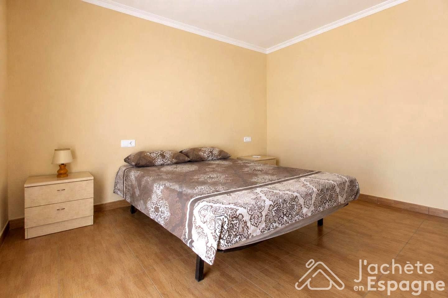 4 Zimmer Wohnung zu verkaufen in Alicante / Alacant Stadt - 165.000 € (Ref: 10116155)