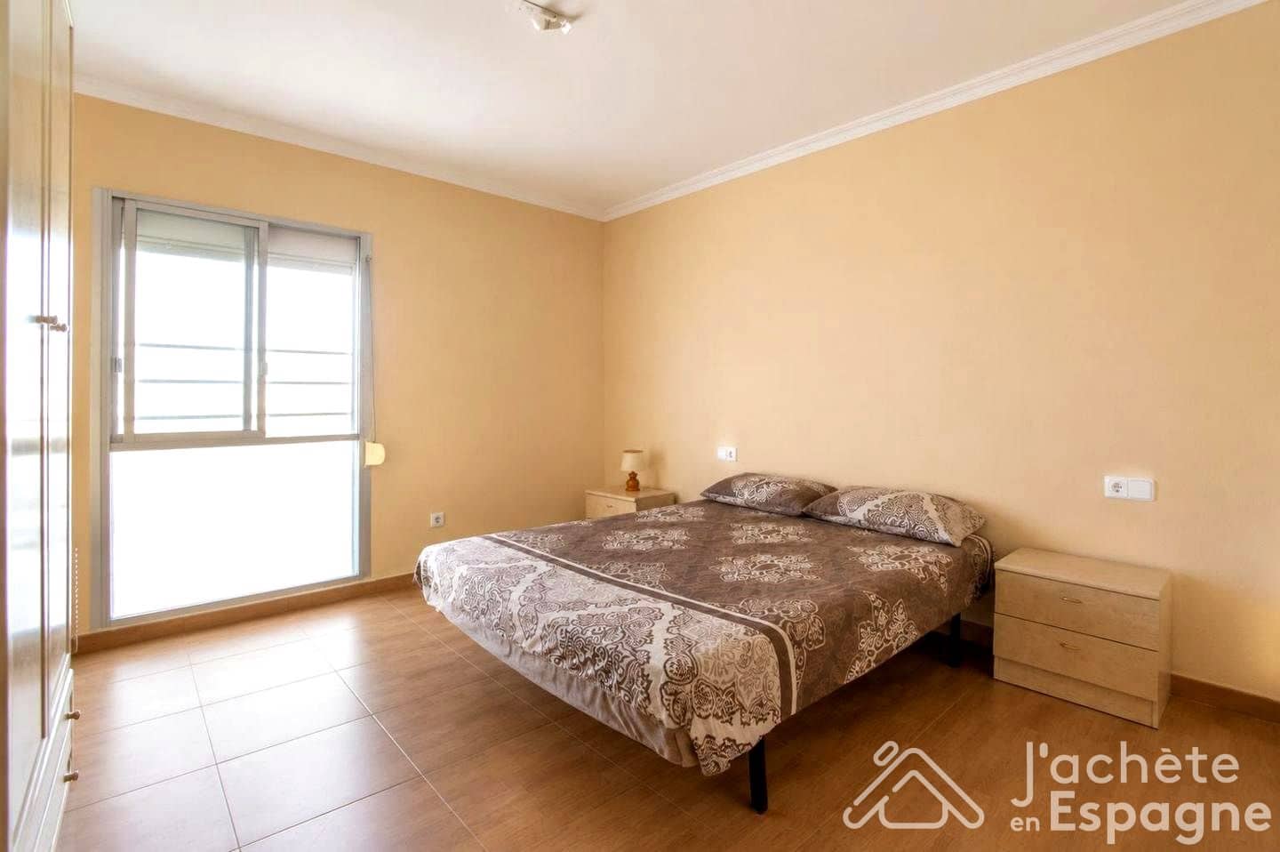 4 Zimmer Wohnung zu verkaufen in Alicante / Alacant Stadt - 165.000 € (Ref: 10116155)