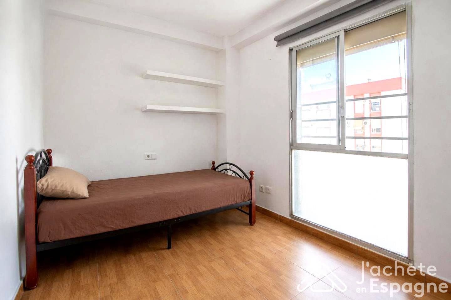 4 Zimmer Wohnung zu verkaufen in Alicante / Alacant Stadt - 165.000 € (Ref: 10116155)