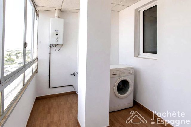 4 Zimmer Wohnung zu verkaufen in Virgen del Remedio - Parque lo Morant, Alicante / Alacant Stadt - 165.000 € (Ref: 10116155)