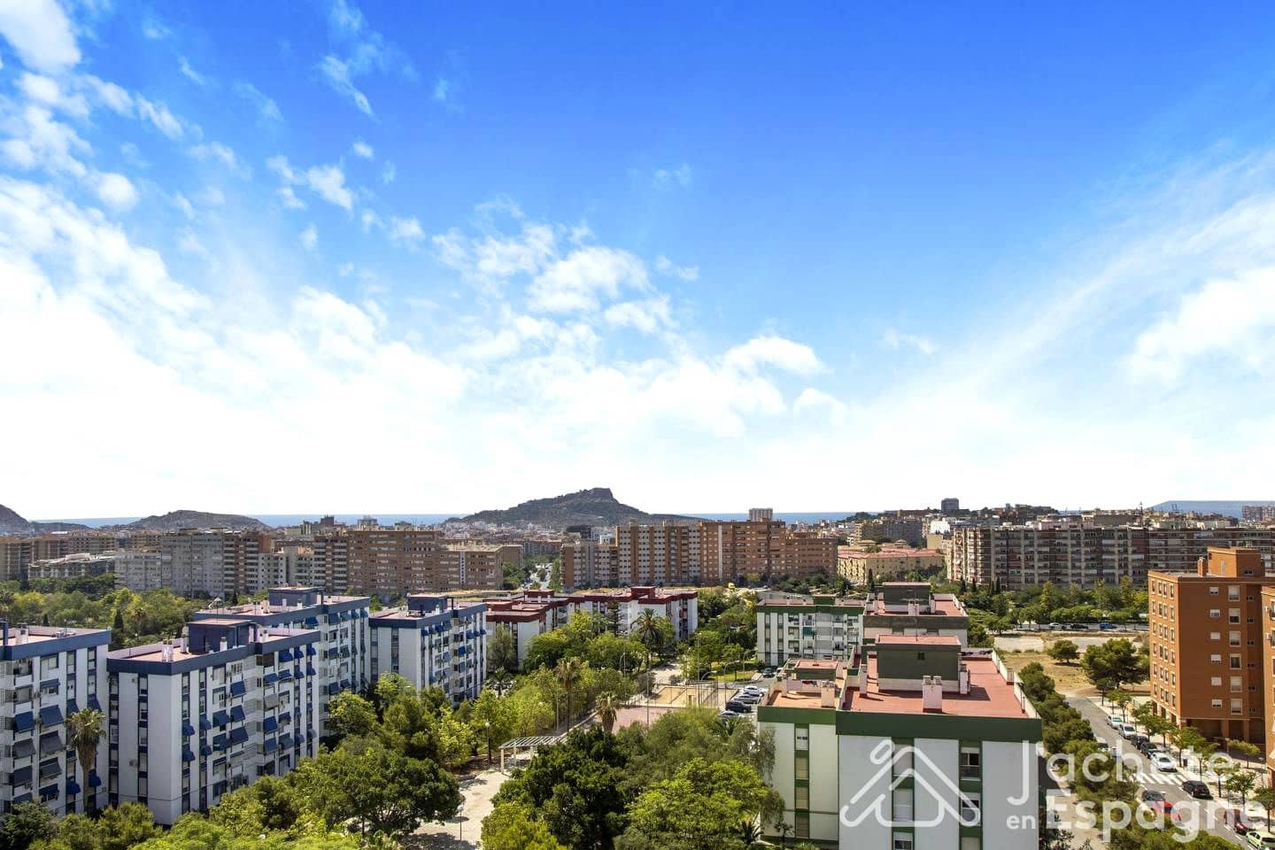 4 Zimmer Wohnung zu verkaufen in Alicante / Alacant Stadt - 165.000 € (Ref: 10116155)