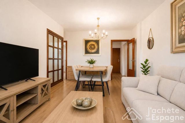 3 slaapkamer Flat te koop in L'Eliana met garage - € 358.000 (Ref: 10116156)