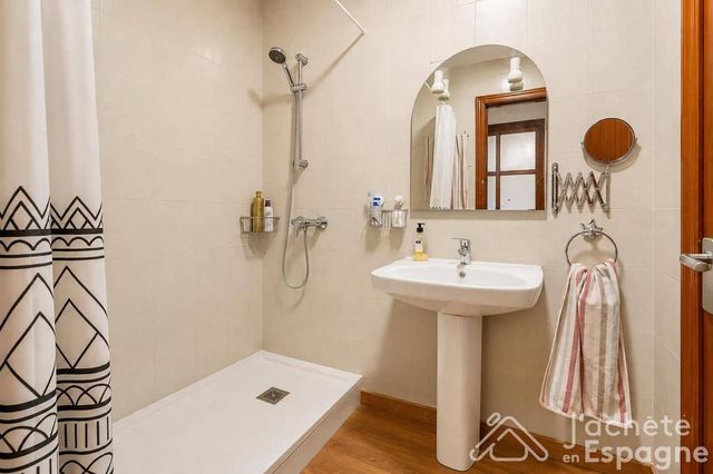 3 slaapkamer Flat te koop in L'Eliana met garage - € 358.000 (Ref: 10116156)