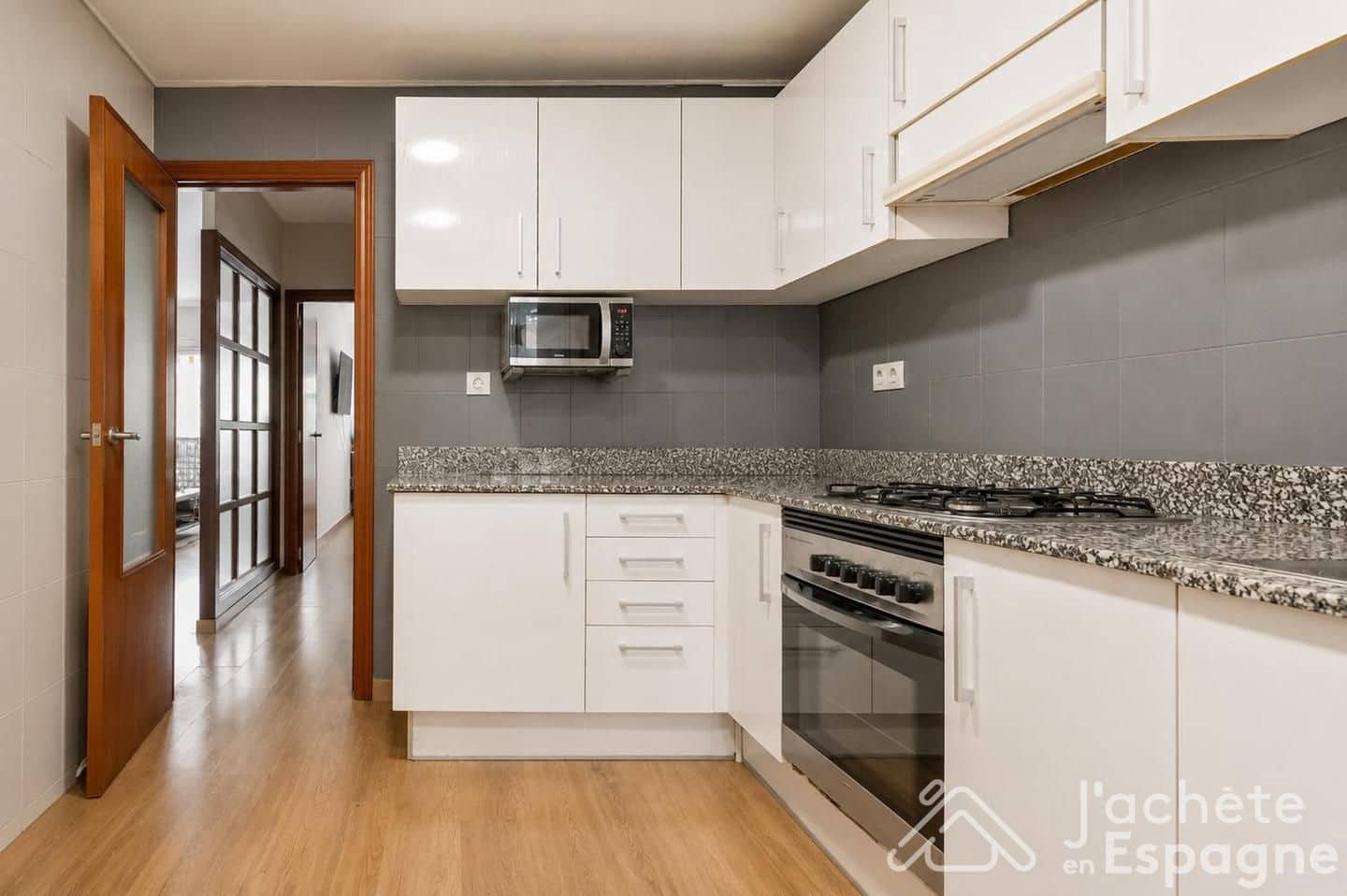 3 slaapkamer Flat te koop in L'Eliana met garage - € 358.000 (Ref: 10116156)