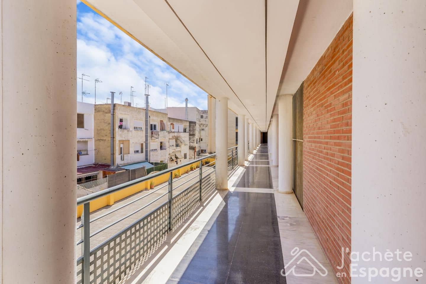 3 slaapkamer Flat te koop in L'Eliana met garage - € 358.000 (Ref: 10116156)