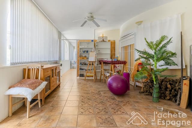 5 sovrum Villa till salu i Montroy med pool garage - 430 000 € (Ref: 10116159)
