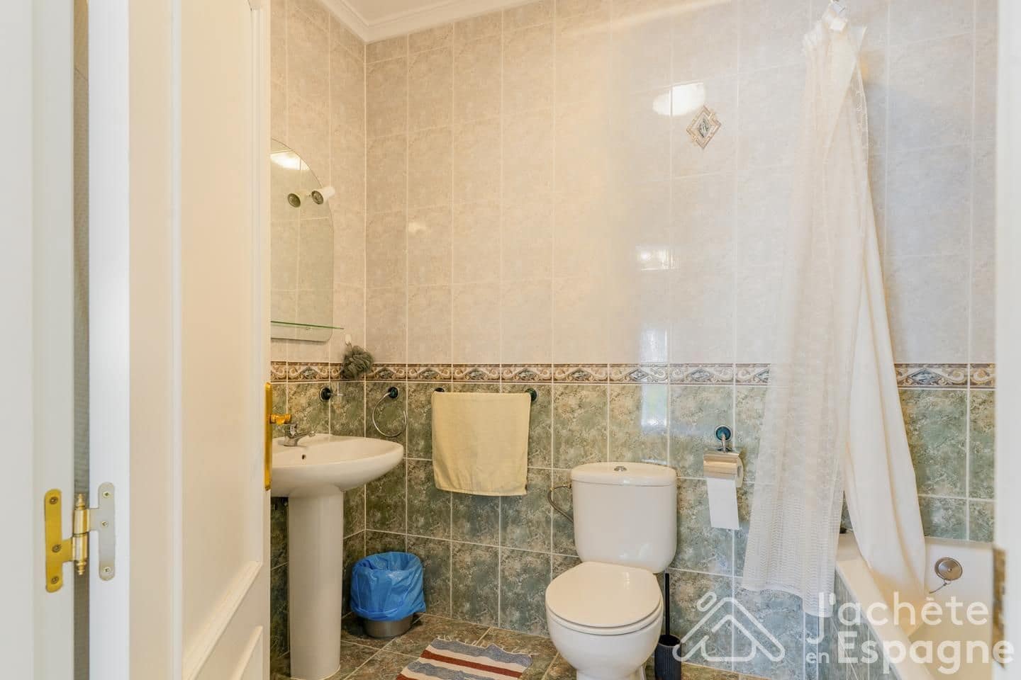 5 sovrum Villa till salu i Montroy med pool garage - 430 000 € (Ref: 10116159)