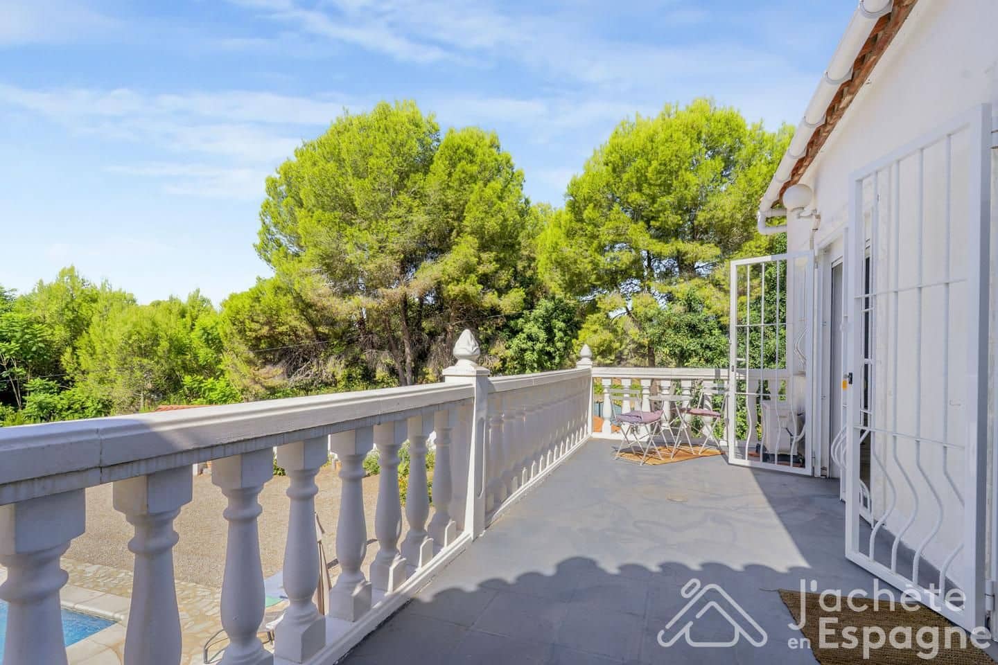 5 sovrum Villa till salu i Montroy med pool garage - 430 000 € (Ref: 10116159)