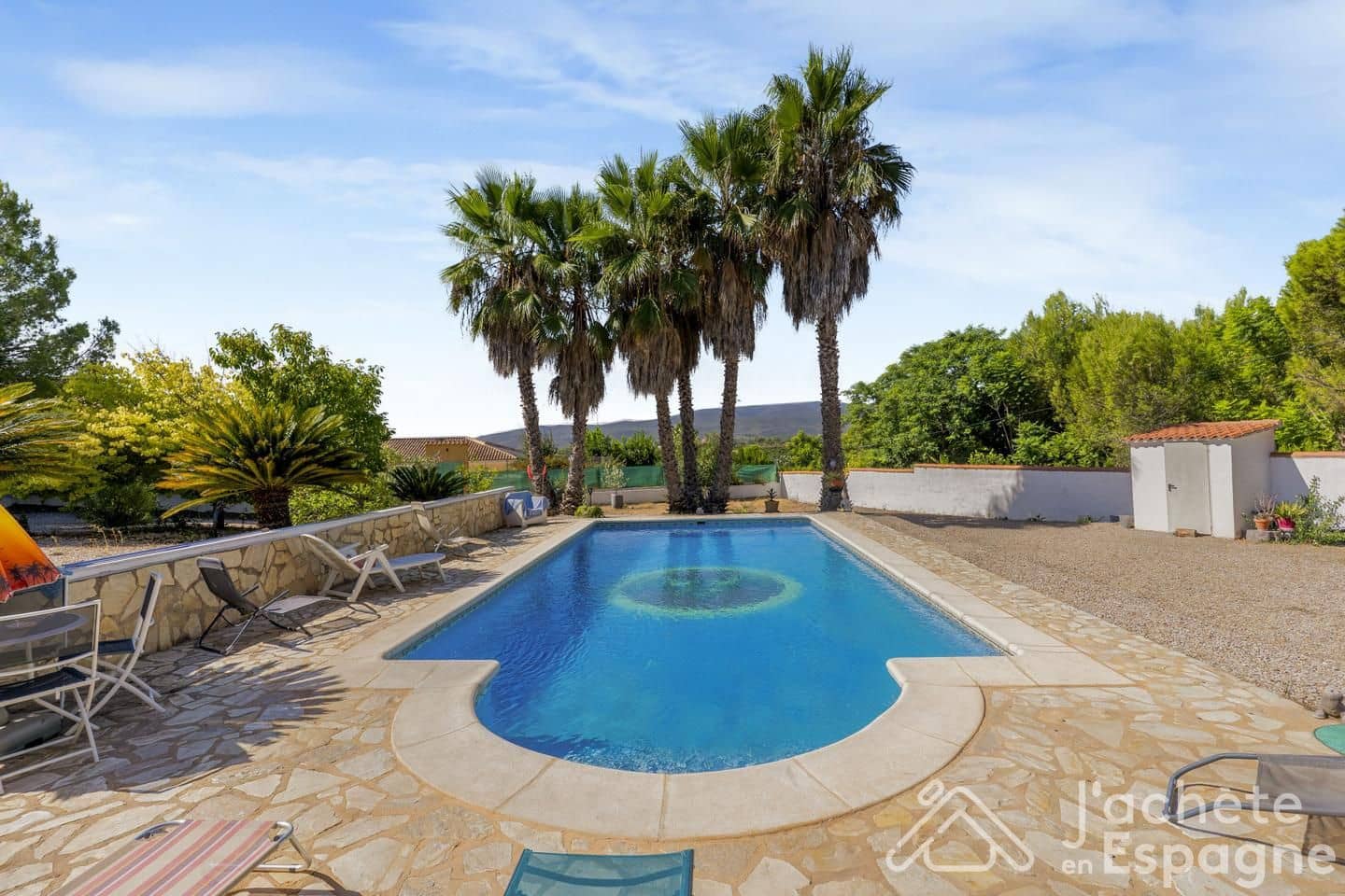 5 sovrum Villa till salu i Montroy med pool garage - 430 000 € (Ref: 10116159)