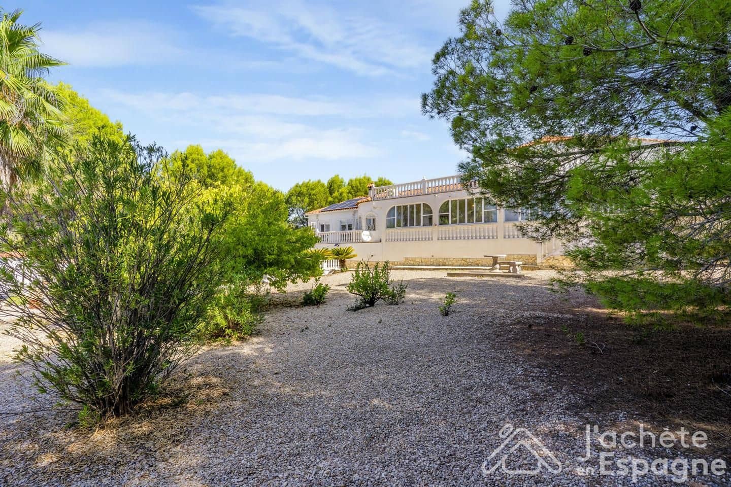 5 sovrum Villa till salu i Montroy med pool garage - 430 000 € (Ref: 10116159)