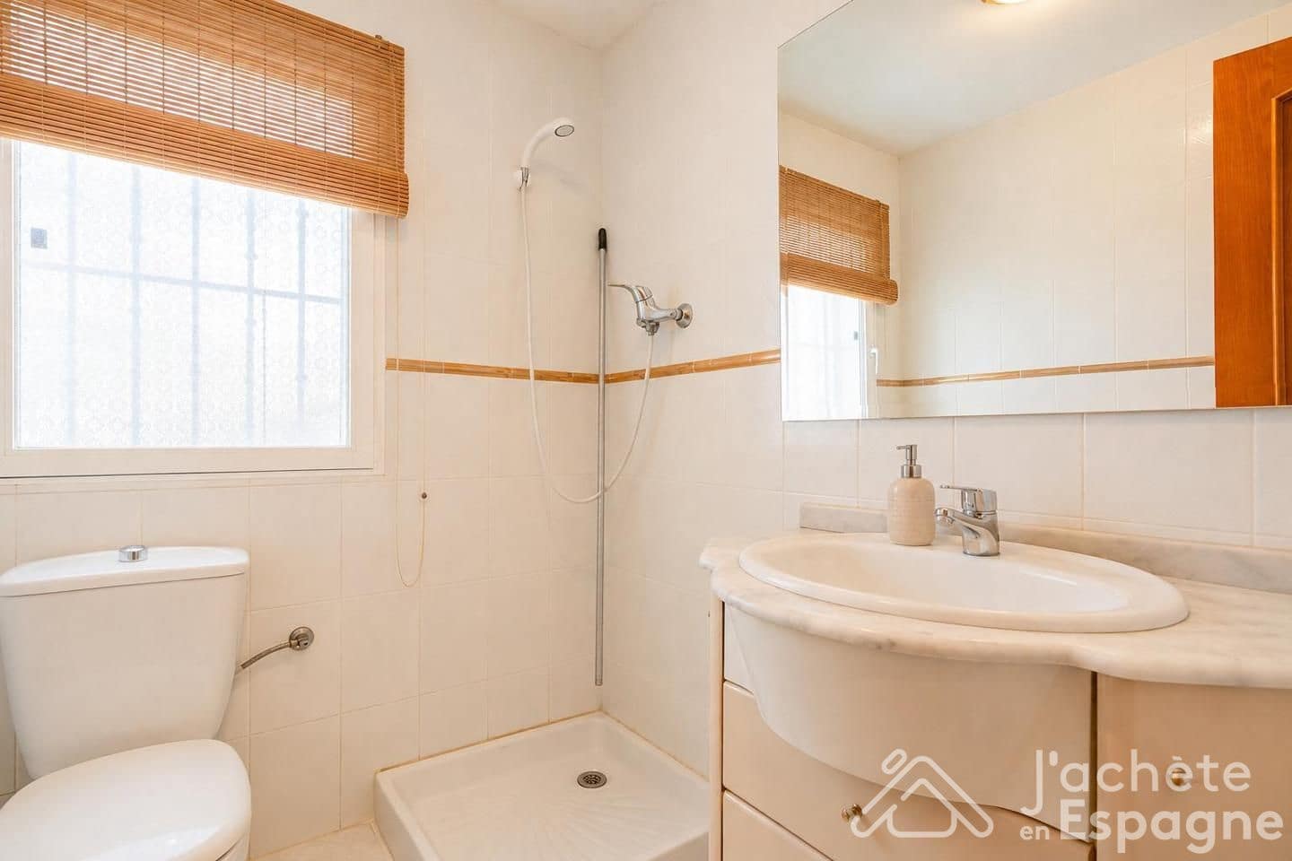 4 sovrum Villa till salu i Gilet med pool garage - 595 000 € (Ref: 10116161)