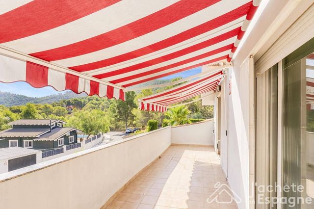 4 sovrum Villa till salu i Gilet med pool garage - 595 000 € (Ref: 10116161)