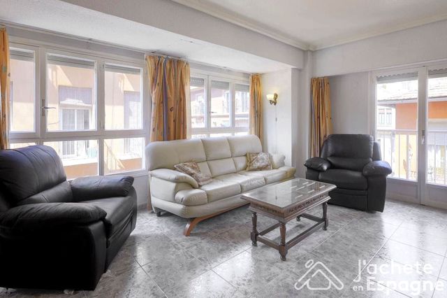 3 quarto Apartamento para venda em Mercado, Alicante cidade - 269 000 € (Ref: 10116162)