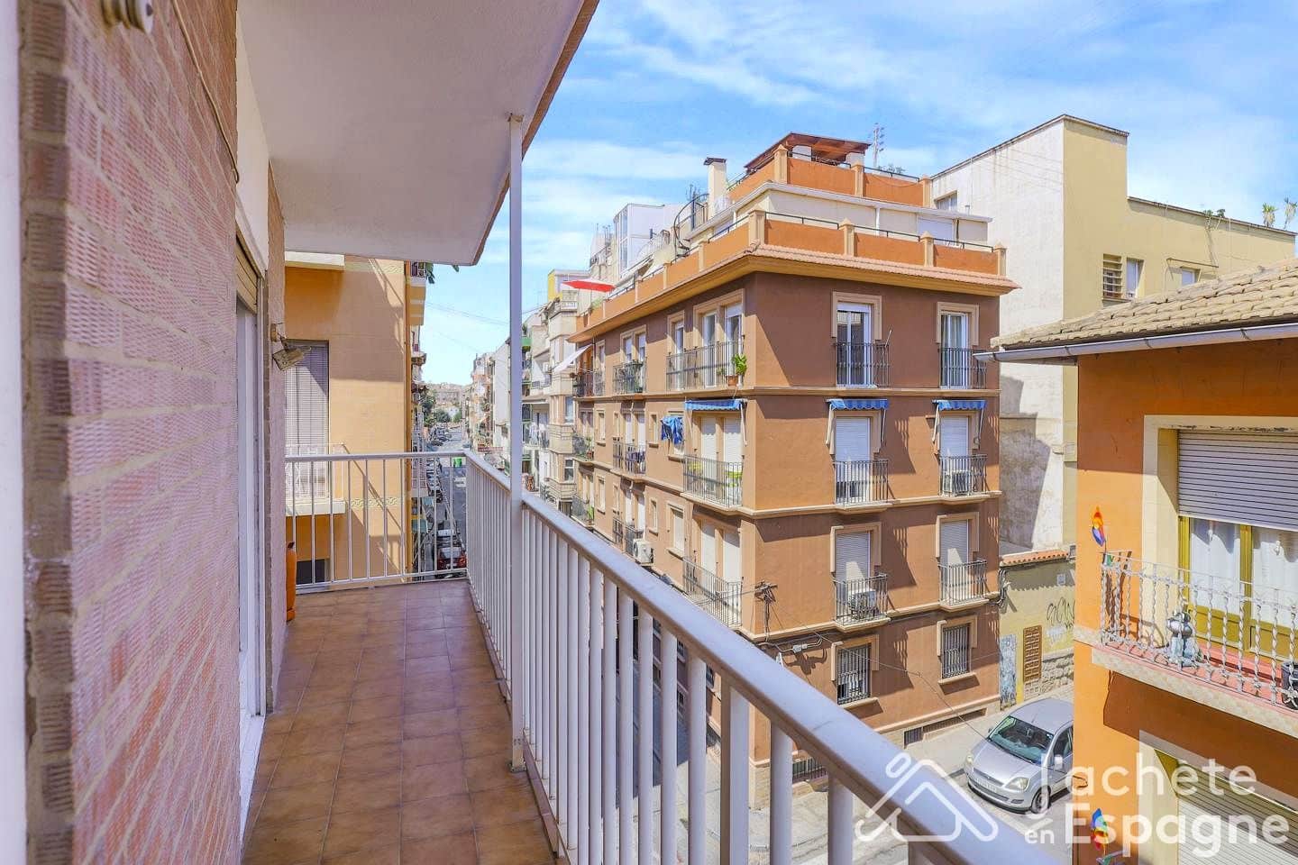 Piso de 3 habitaciones en Alicante / Alacant ciudad en venta - 269.000 € (Ref: 10116162)