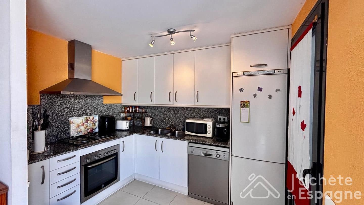 3 bedroom Apartment for sale in Cubelles with pool garage - € 430,000 (Ref: 10116163)