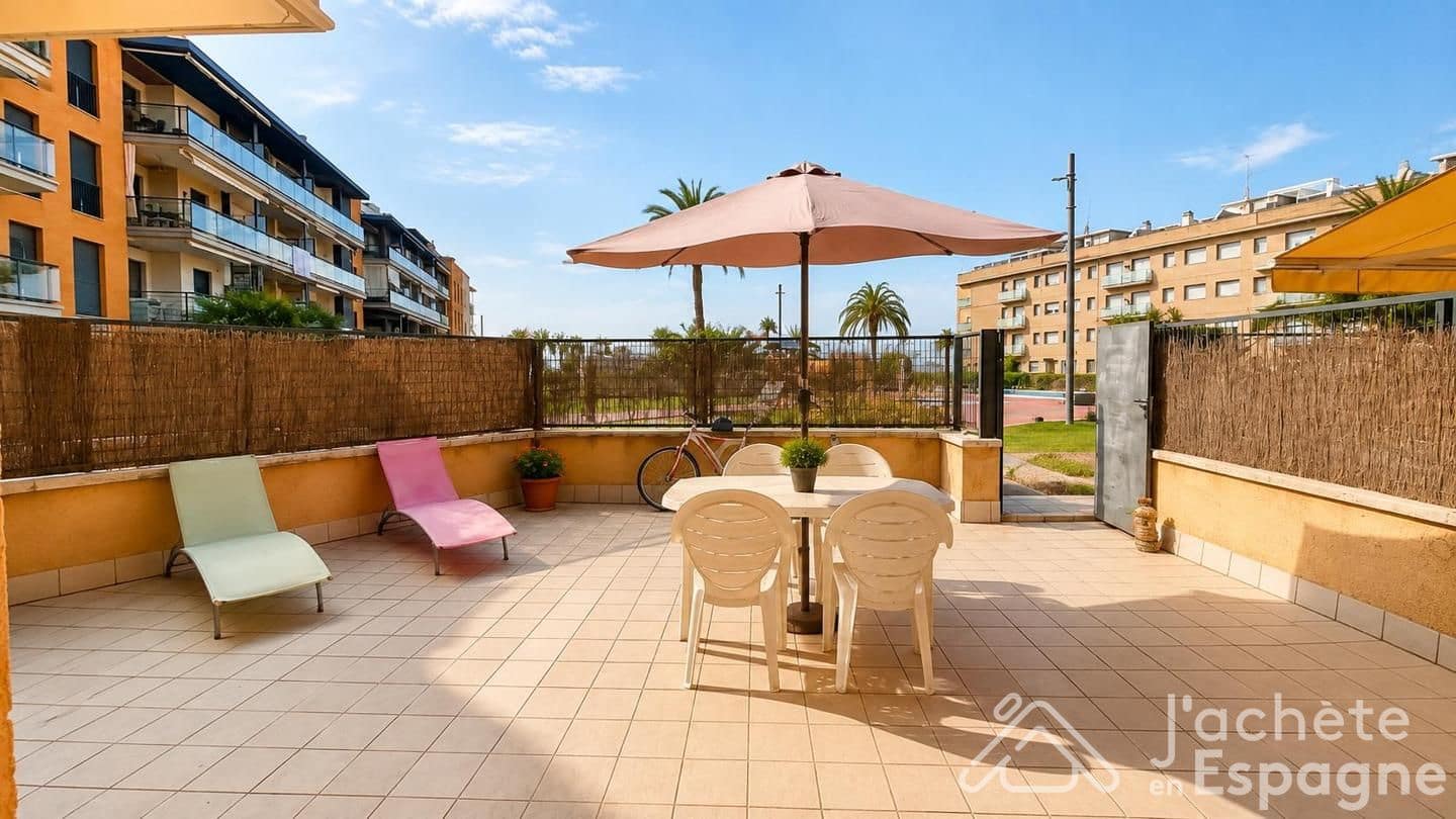 3 bedroom Apartment for sale in Cubelles with pool garage - € 430,000 (Ref: 10116163)