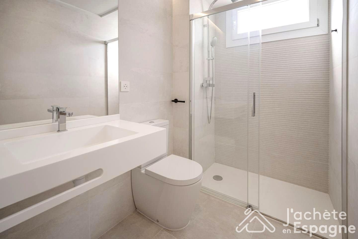 3 bedroom Flat for sale in Vinaros with pool garage - € 460,000 (Ref: 10116164)