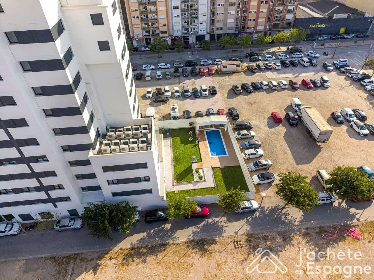 3 bedroom Flat for sale in Vinaros with pool garage - € 499,000 (Ref: 10116168)