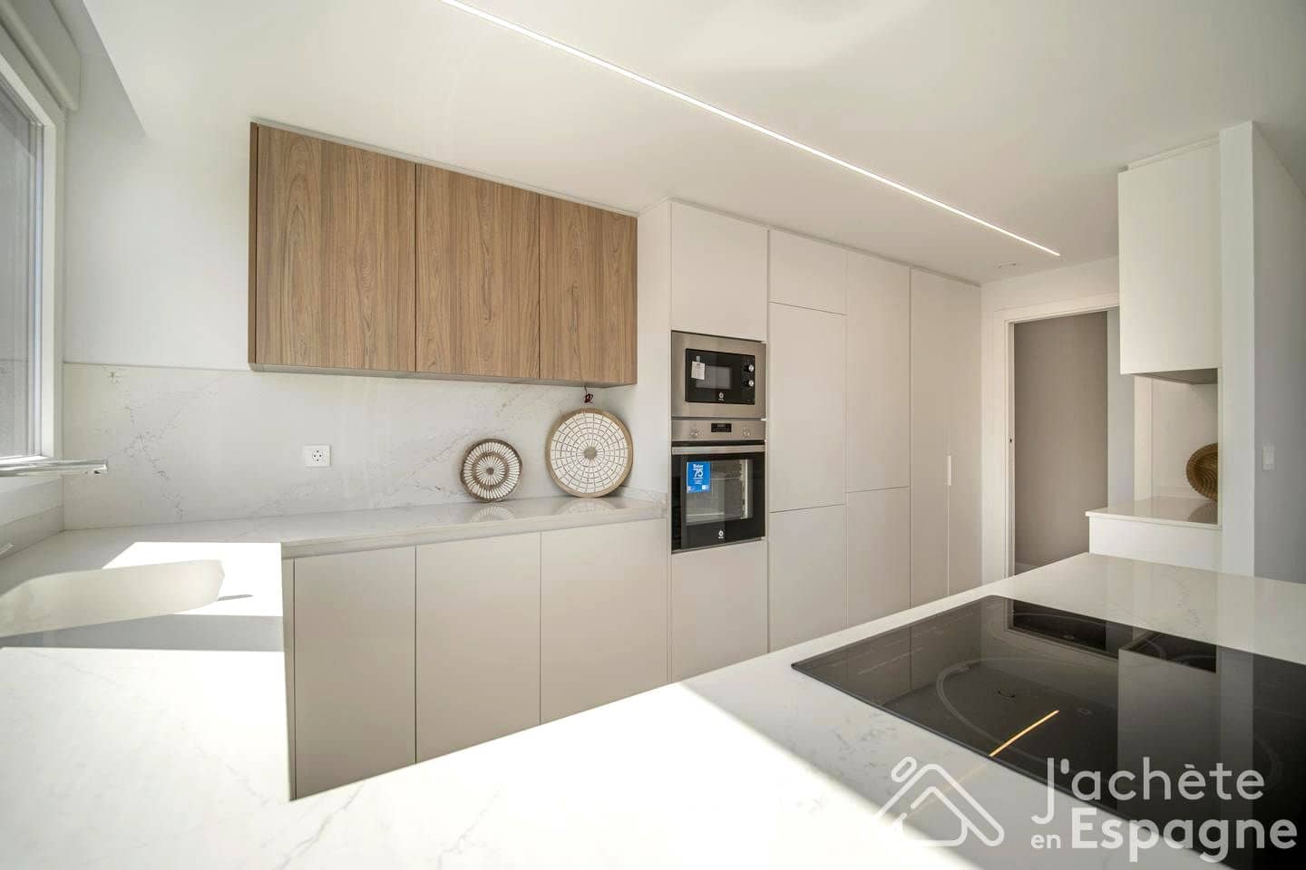 3 bedroom Flat for sale in Vinaros with pool garage - € 499,000 (Ref: 10116168)