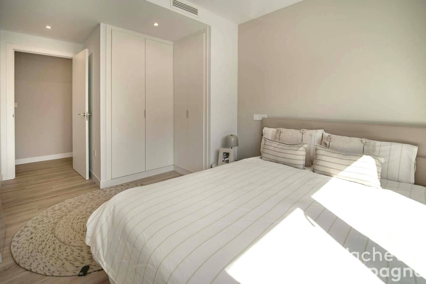 3 bedroom Flat for sale in Vinaros with pool garage - € 499,000 (Ref: 10116168)