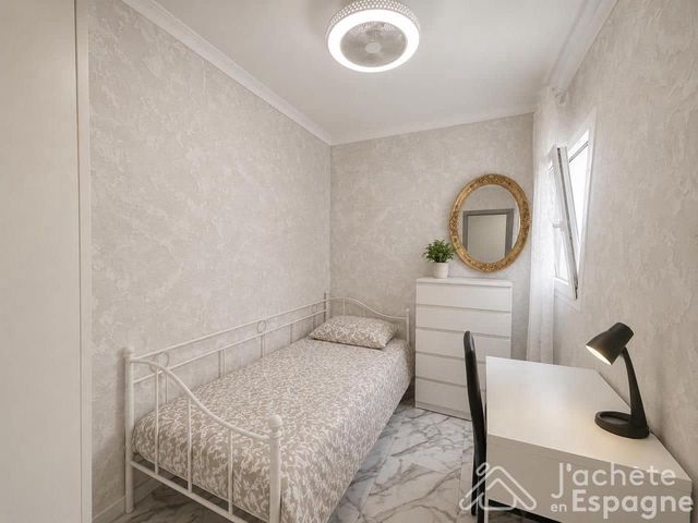 5 soveværelse Lejlighed til salg i Valencia by - € 210.000 (Ref: 10116170)