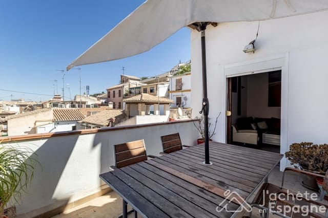 2 makuuhuone Kattohuoneisto myytävänä paikassa Albaicin, Granada kaupunki - 345 000 € (Ref: 10116173)