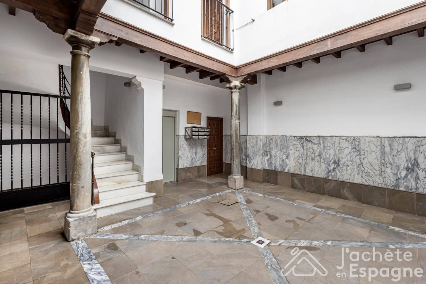 2 soverom Penthouse til salgs i Granada by - € 345 000 (Ref: 10116173)