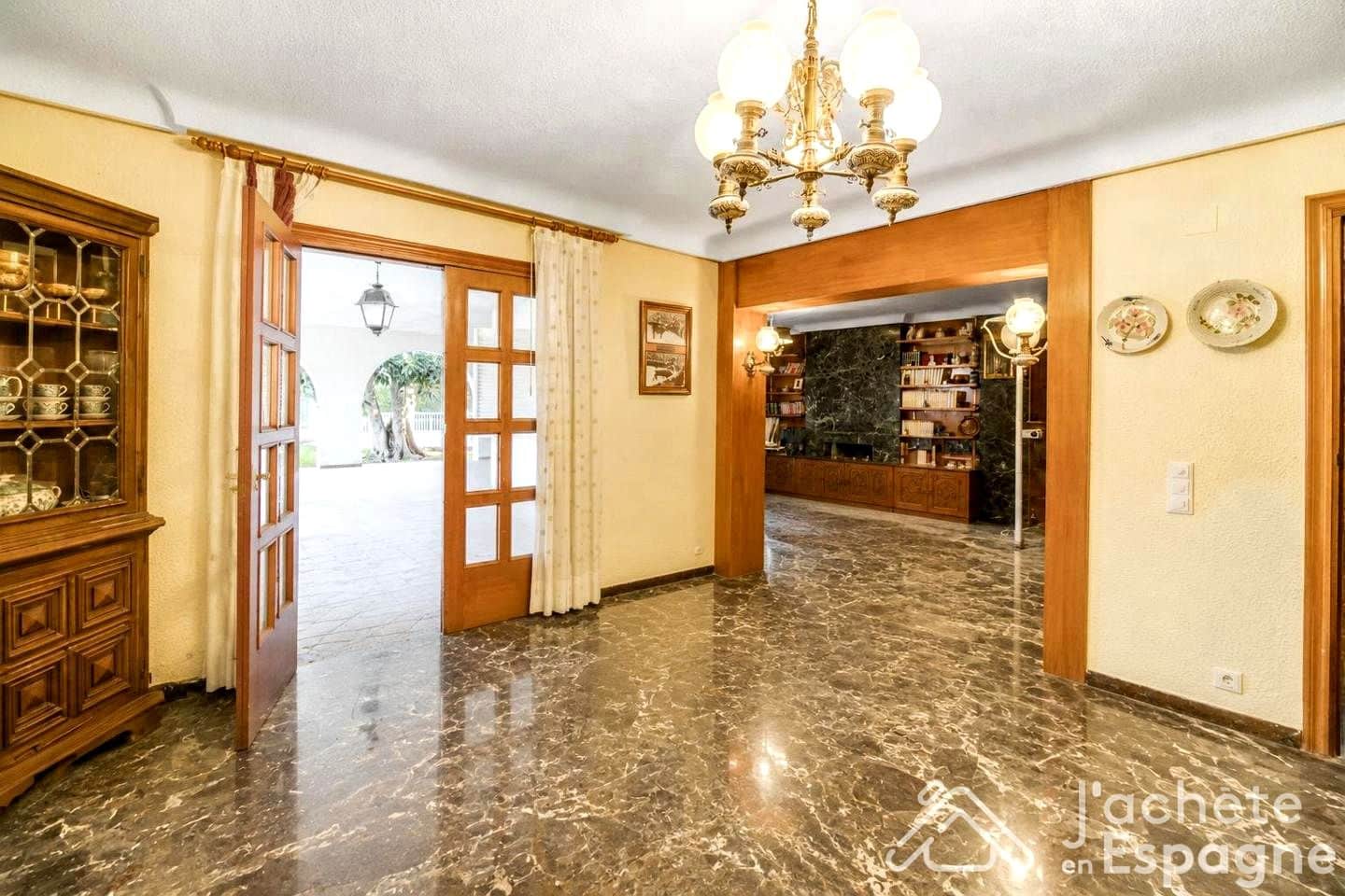 6 quarto Moradia para venda em Vinaros com piscina garagem - 630 000 € (Ref: 10116176)