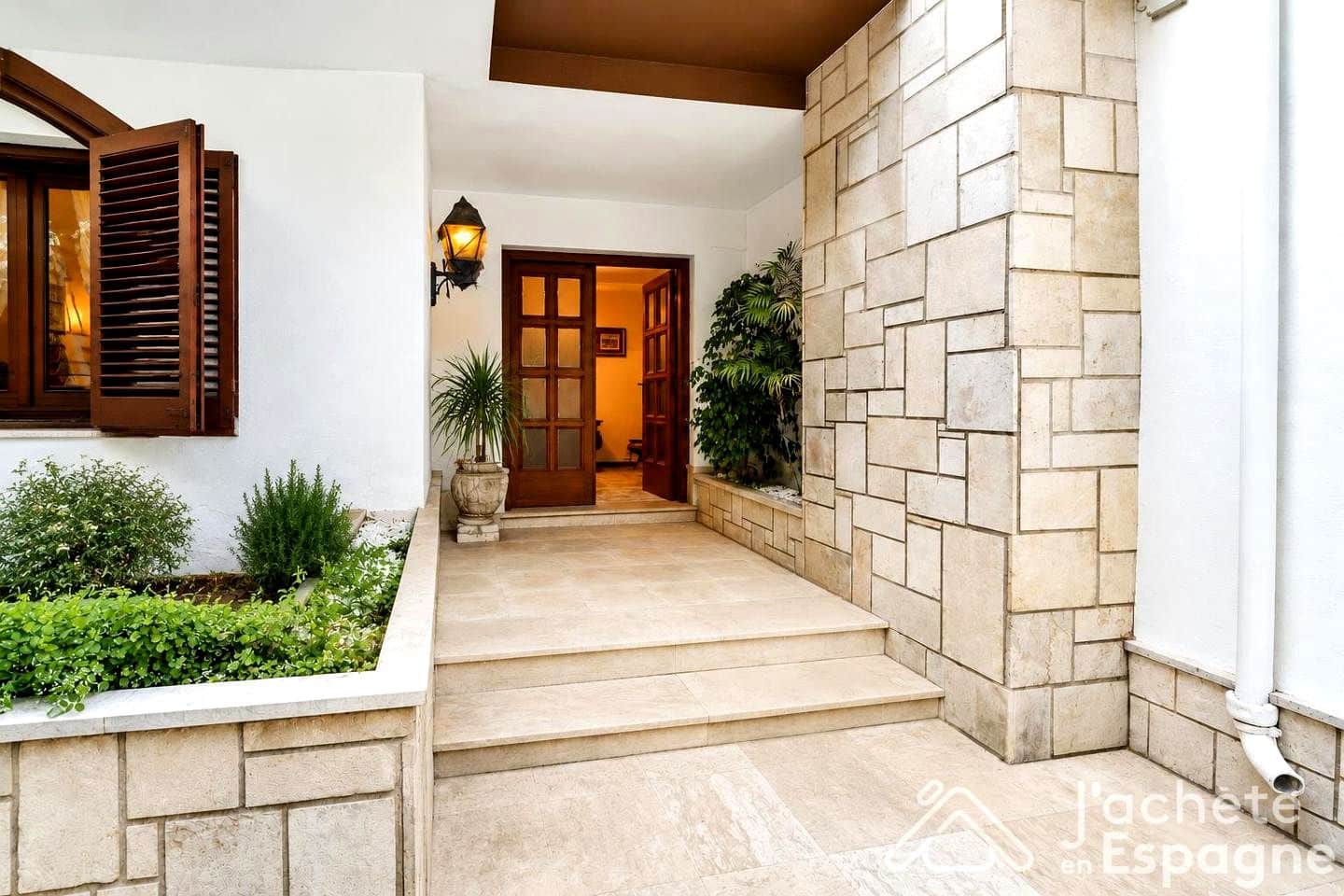 6 quarto Moradia para venda em Vinaros com piscina garagem - 630 000 € (Ref: 10116176)