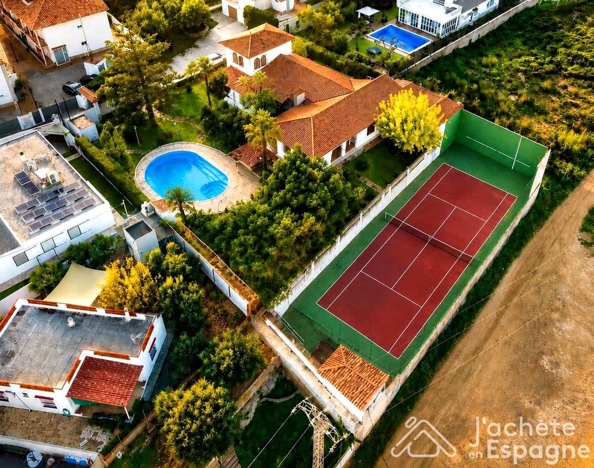 6 quarto Moradia para venda em Vinaros com piscina garagem - 630 000 € (Ref: 10116176)