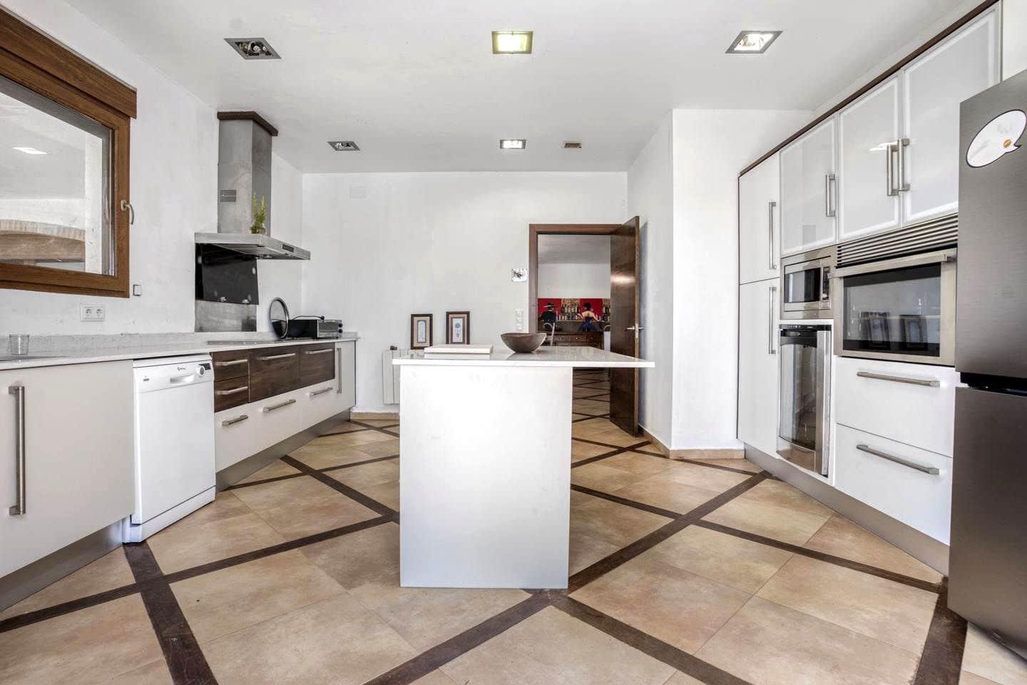 5 Zimmer Villa zu verkaufen in Betera mit Pool Garage - 768.000 € (Ref: 10116179)