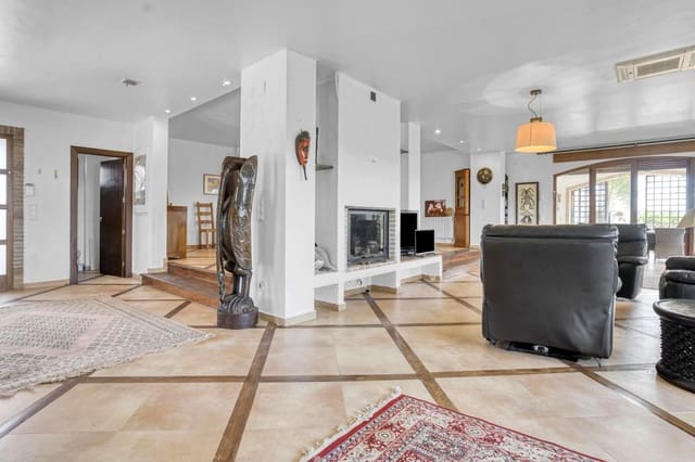 5 Zimmer Villa zu verkaufen in Bétera mit Pool Garage - 768.000 € (Ref: 10116179)