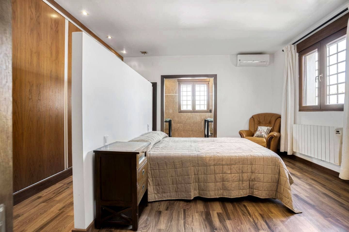 5 Zimmer Villa zu verkaufen in Betera mit Pool Garage - 768.000 € (Ref: 10116179)