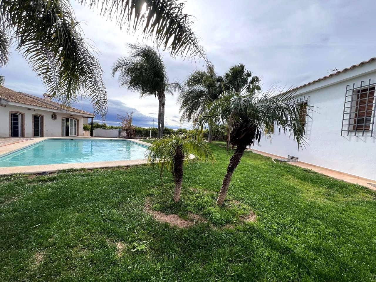 5 Zimmer Villa zu verkaufen in Betera mit Pool Garage - 768.000 € (Ref: 10116179)