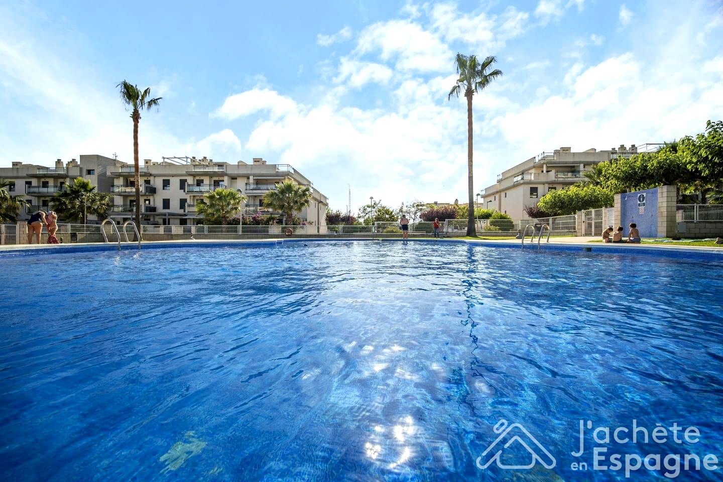 3 slaapkamer Appartement te koop in Sant Jordi met zwembad garage - € 191.000 (Ref: 10116181)