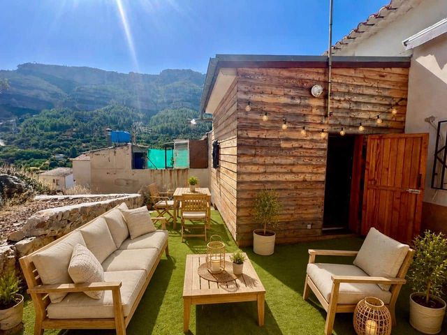 3 bedroom Villa for sale in Cortes de Pallás - € 105,000 (Ref: 10116182)