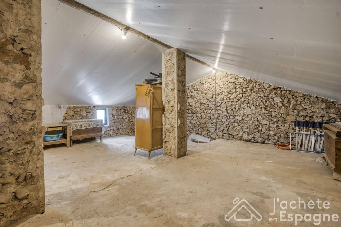 3 bedroom Villa for sale in Cortes de Pallas - € 105,000 (Ref: 10116182)