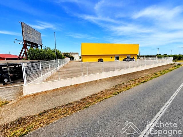 Kommersiell till salu i Benicarló med garage - 1 890 000 € (Ref: 10116184)