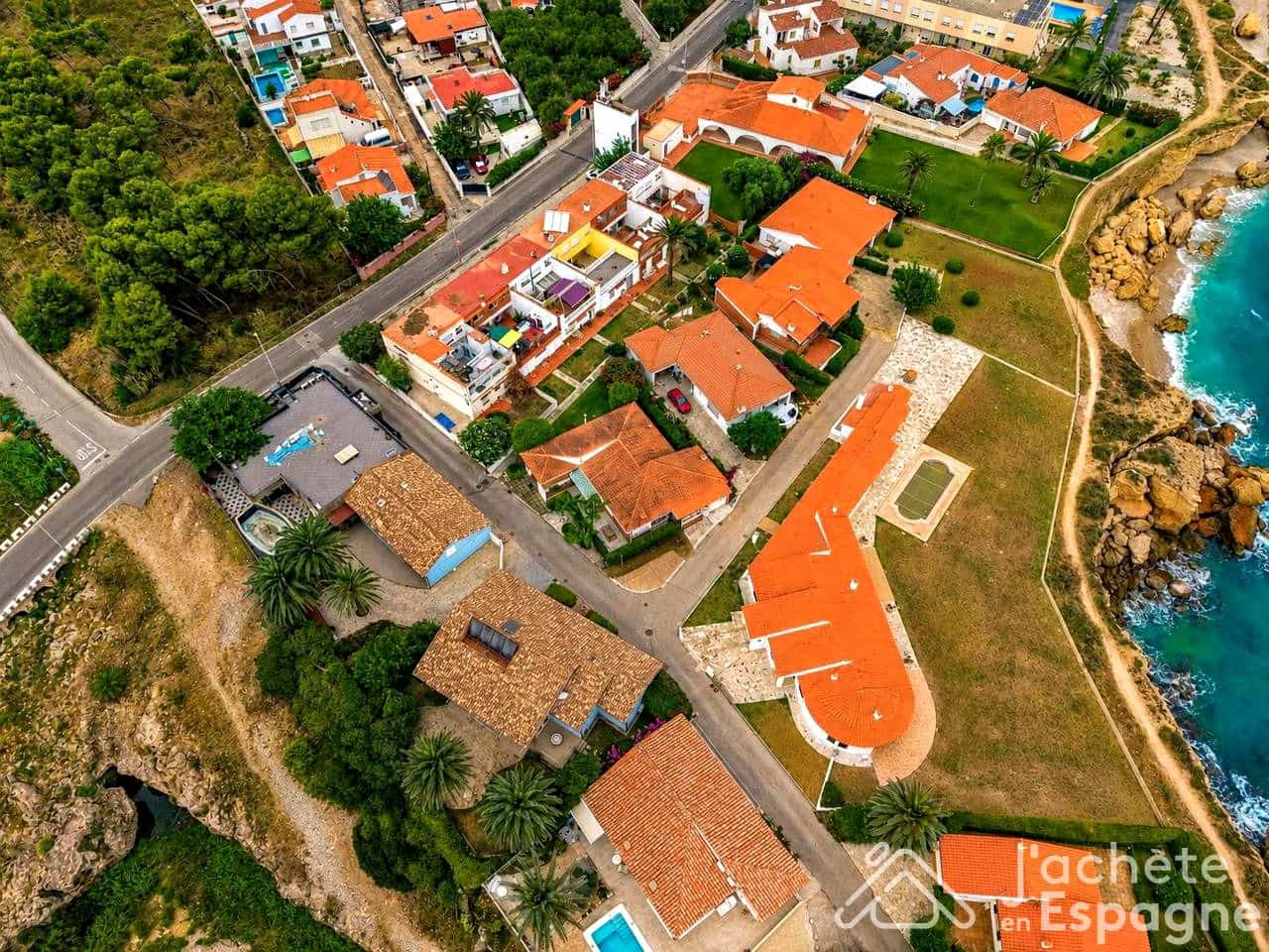 Chalet de 3 habitaciones en Vinaròs en venta con garaje - 325.000 € (Ref: 10116187)