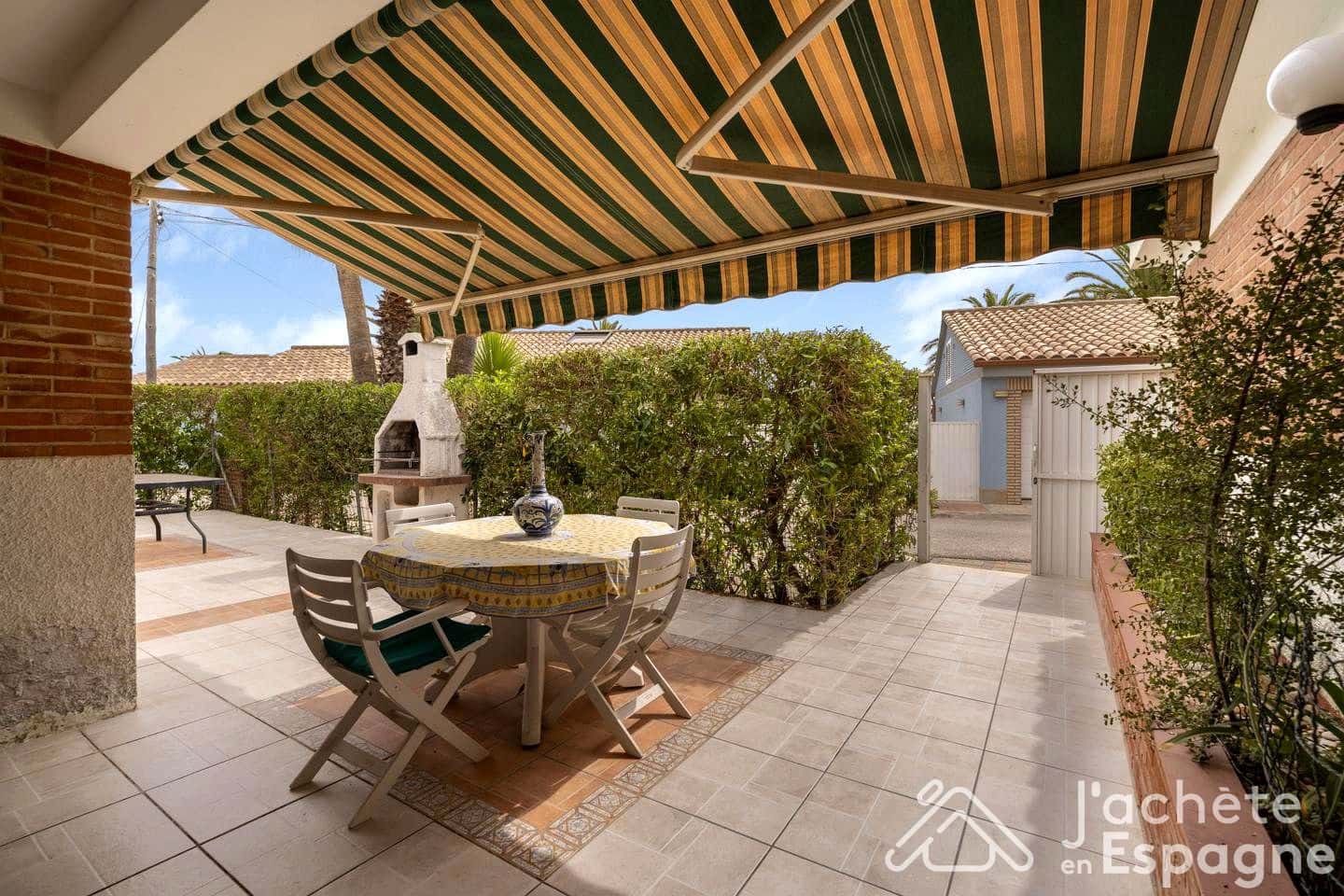 Chalet de 3 habitaciones en Vinaròs en venta con garaje - 325.000 € (Ref: 10116187)