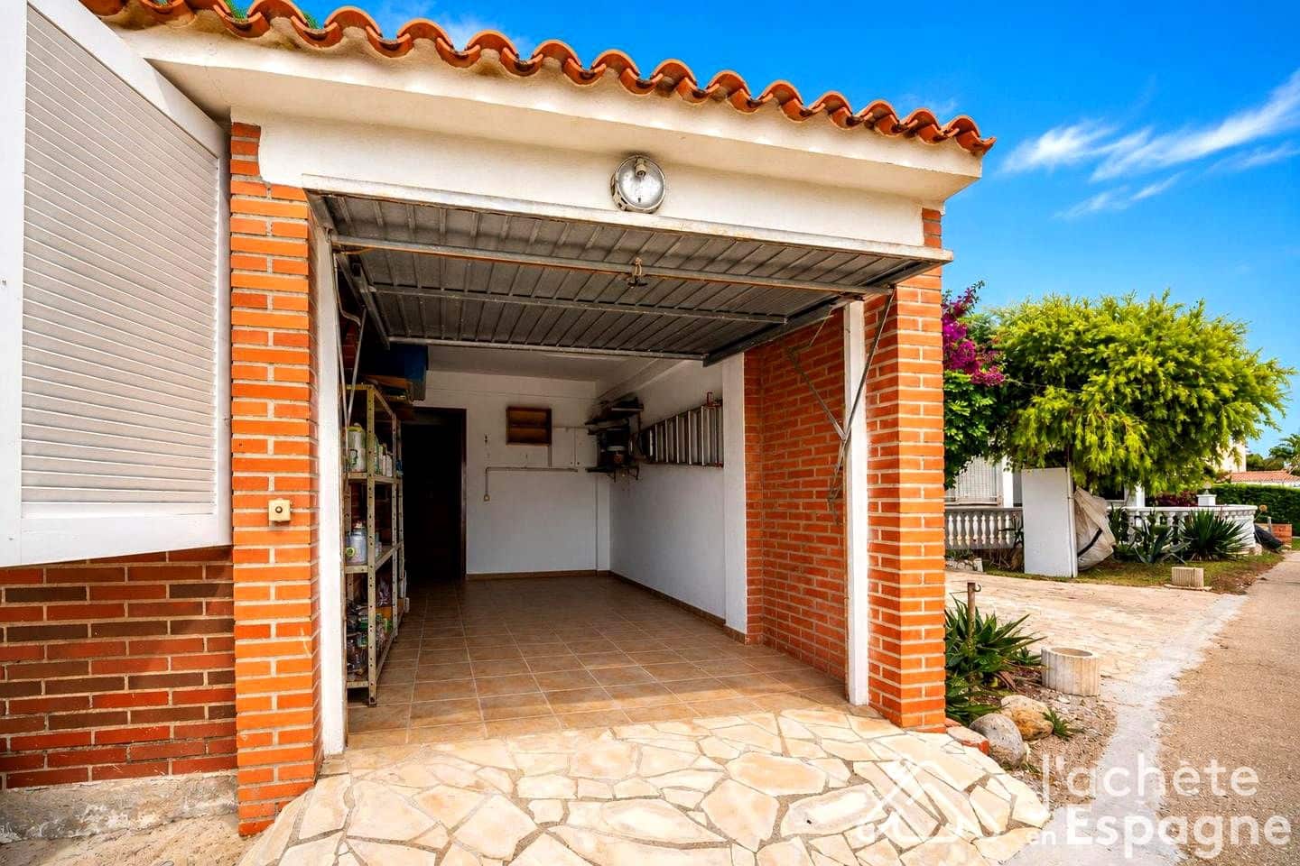 Chalet de 3 habitaciones en Vinaròs en venta con garaje - 325.000 € (Ref: 10116187)
