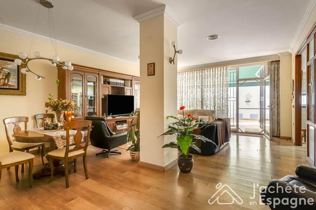4 sovrum Villa till salu i Alcàsser med garage - 699 900 € (Ref: 10116190)