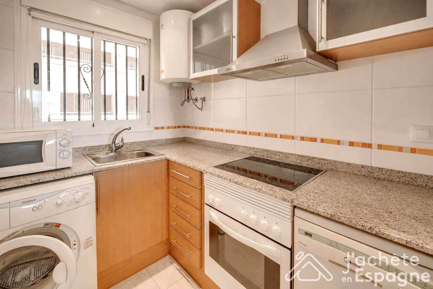 2 bedroom Flat for sale in Oropesa  with pool garage - € 167,000 (Ref: 10116192)