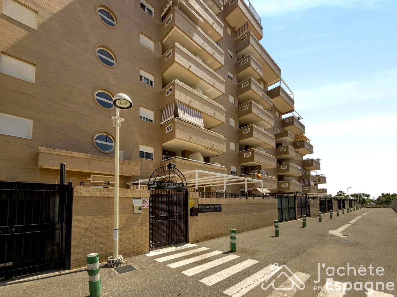 2 bedroom Flat for sale in Oropesa  with pool garage - € 167,000 (Ref: 10116192)
